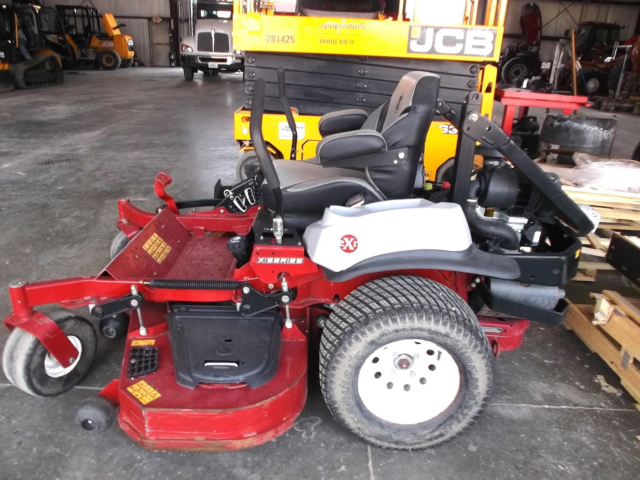 2019 Exmark LZX940EKC606W0  Equipment Image0