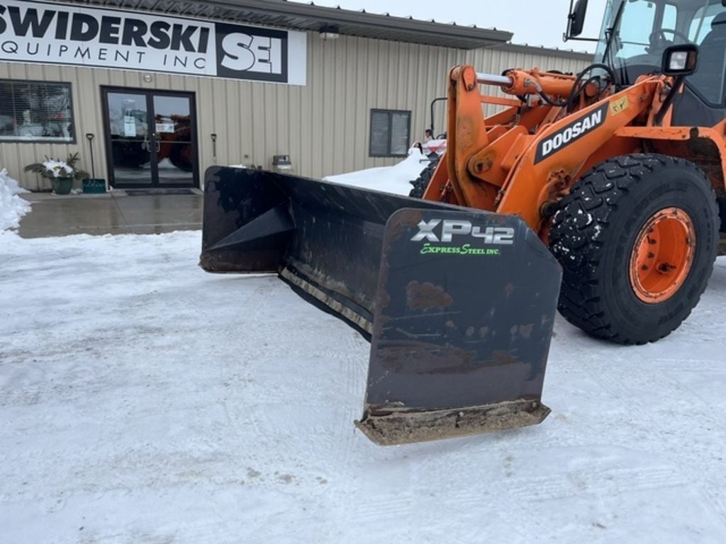 2019 Express XP42 Equipment Image0