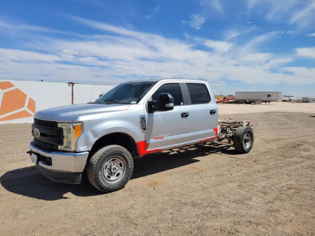 Image of Ford F-350 Primary image