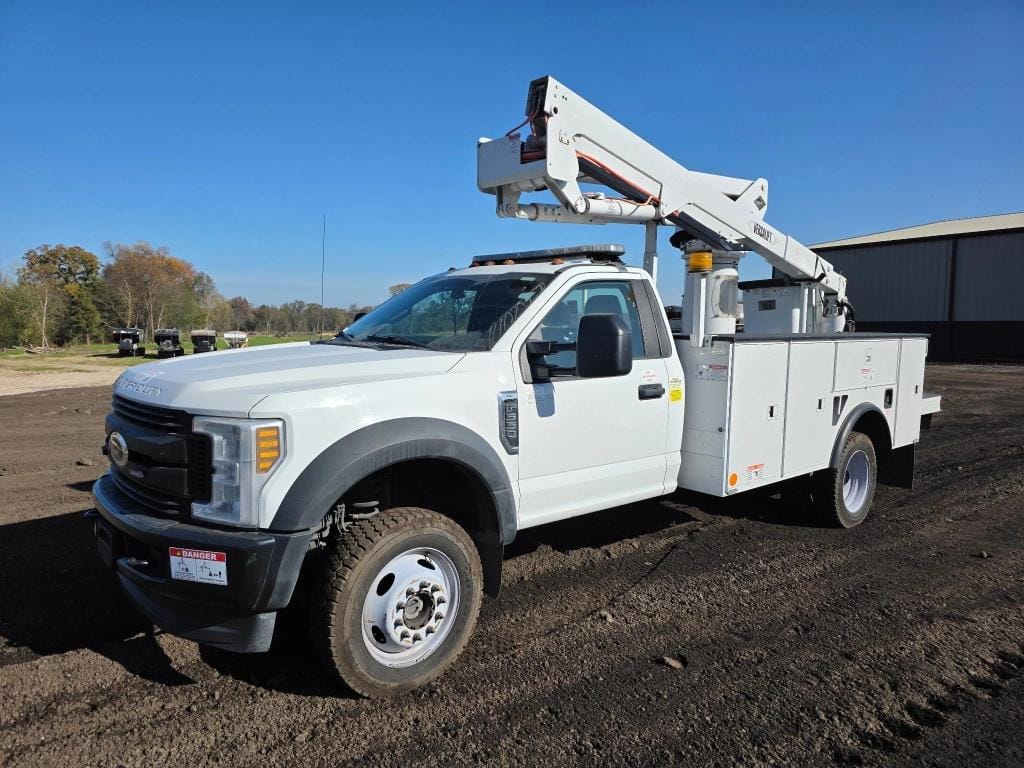 2019 Ford F-550 Equipment Image0