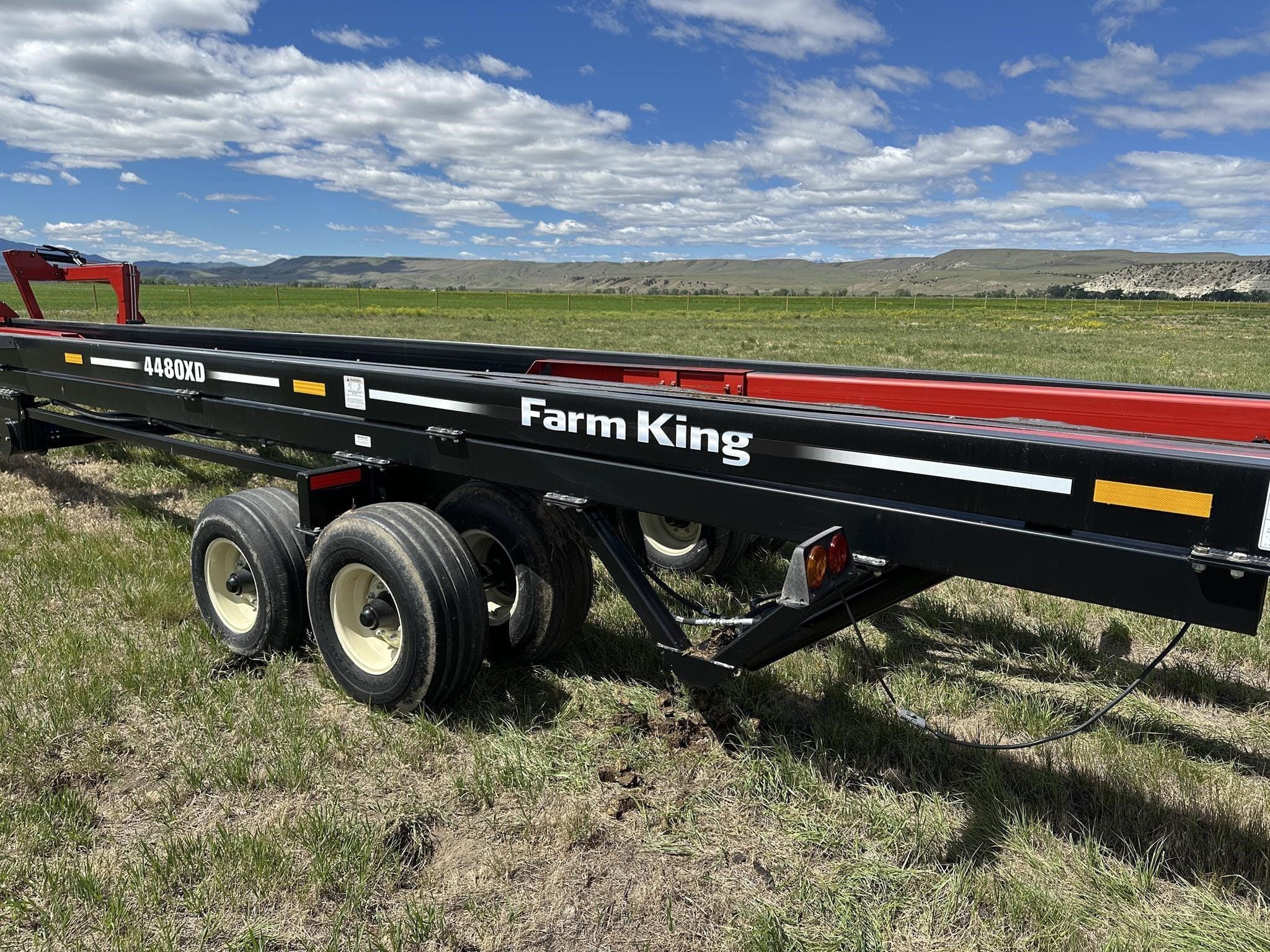 2019 Farm King 4480XD Equipment Image0