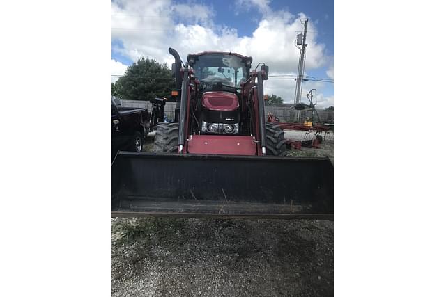 Image of Case IH Farmall 100C equipment image 3