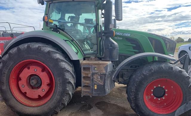 Image of Fendt 828 Vario equipment image 2