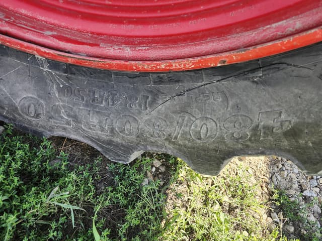 Image of Fendt 1042 Vario equipment image 2