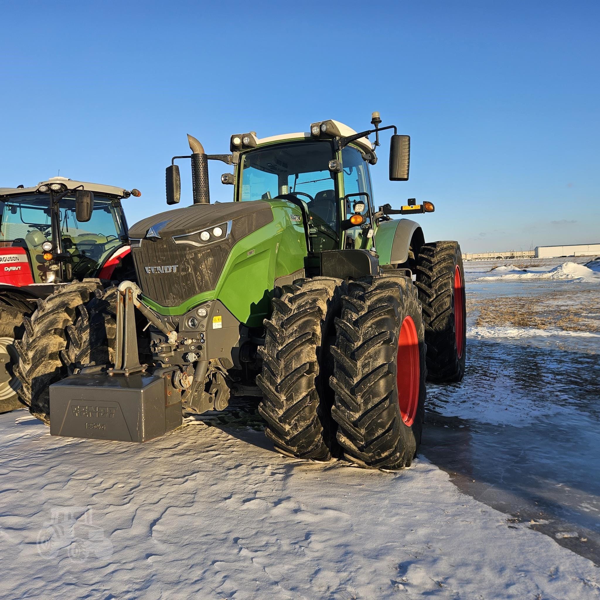2019 Fendt 1042 Vario Equipment Image0