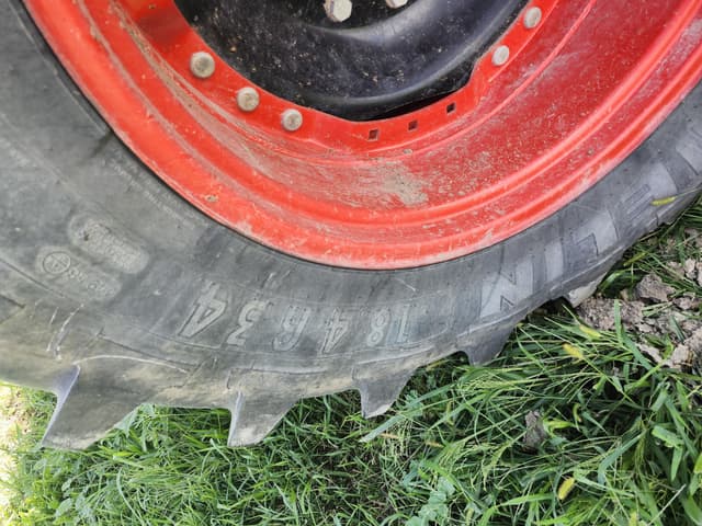 Image of Fendt 1042 Vario equipment image 4