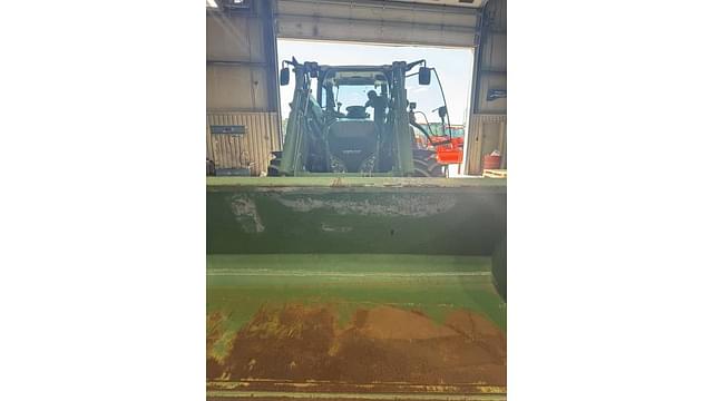 Image of Fendt 513 Vario equipment image 2