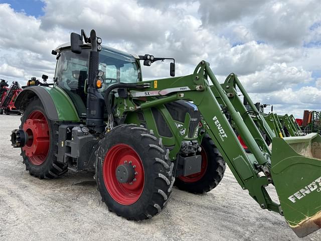 Image of Fendt 718 Vario equipment image 1