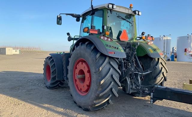 Image of Fendt 724 Vario equipment image 2