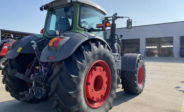 Image of Fendt 828 Vario equipment image 2