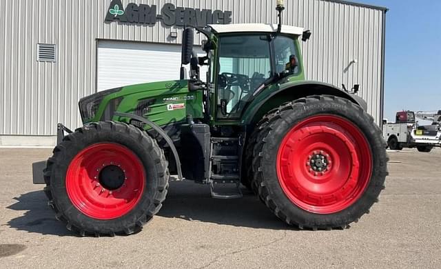 Image of Fendt 933 Vario equipment image 2