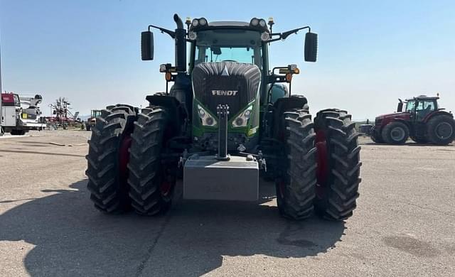 Image of Fendt 933 Vario equipment image 1