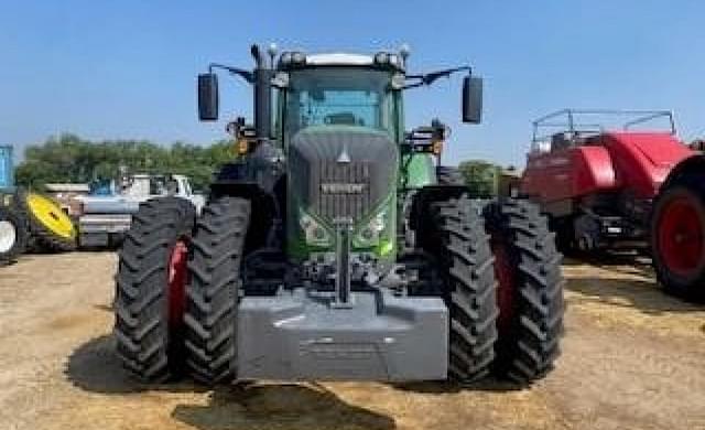 Image of Fendt 933 Vario equipment image 1