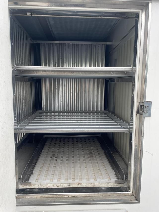 Image of Ford E-450 equipment image 4