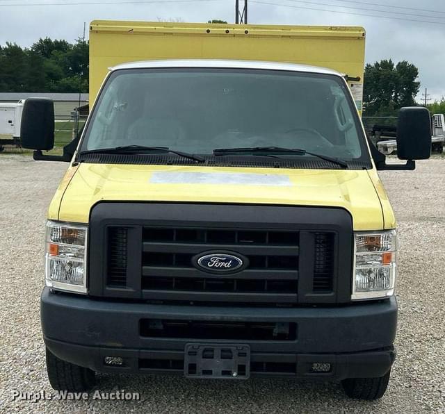 Image of Ford E-450 equipment image 1