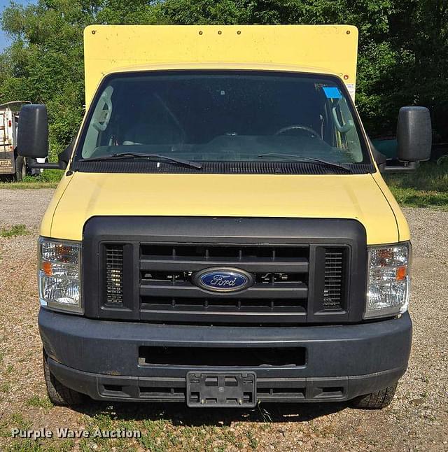 Image of Ford E-450 equipment image 1