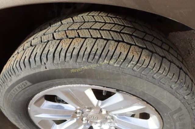 Image of Ford F-150 equipment image 4