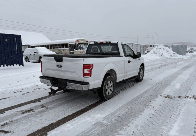 Image of Ford F-150 equipment image 4