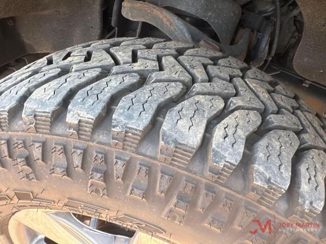 Image of Ford F-150 equipment image 3