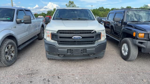 Image of Ford F-150 equipment image 1