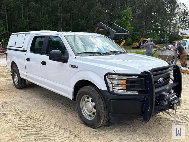 Image of Ford F-150 equipment image 2