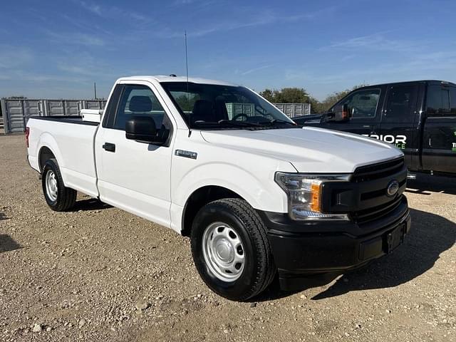 Image of Ford F-150 equipment image 2