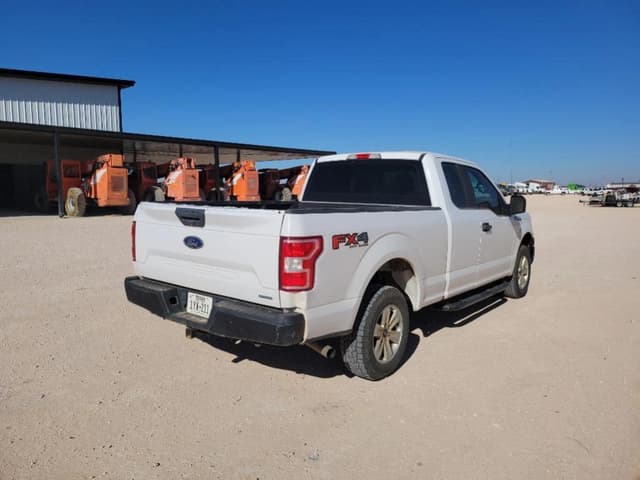 Image of Ford F-150 equipment image 4
