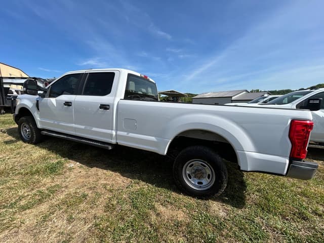 Image of Ford F-250 equipment image 2