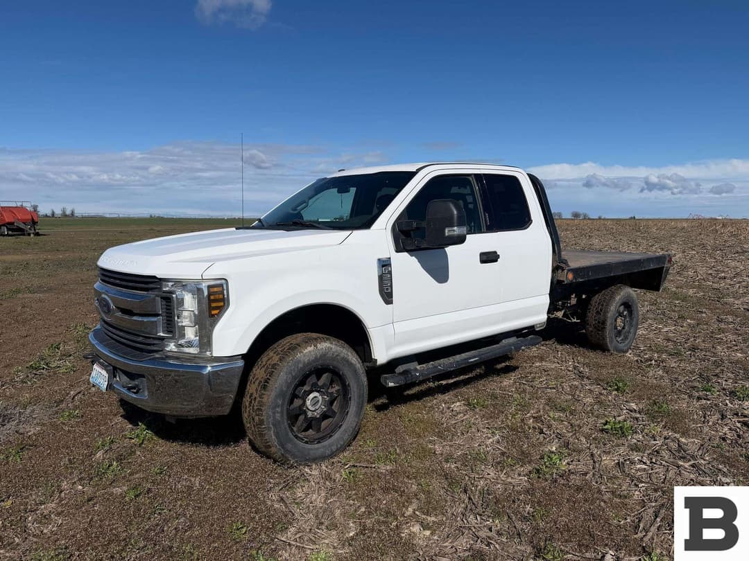 Image of Ford F-250 Primary image