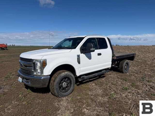 Image of Ford F-250 equipment image 1