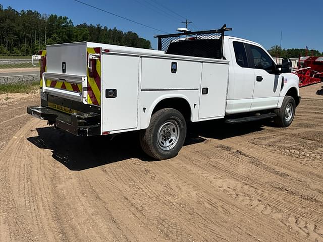 Image of Ford F-250 equipment image 4