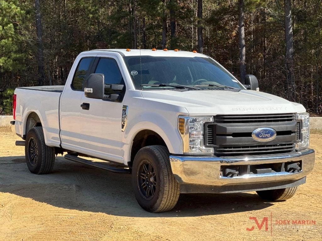 2019 Ford F-250 Equipment Image0