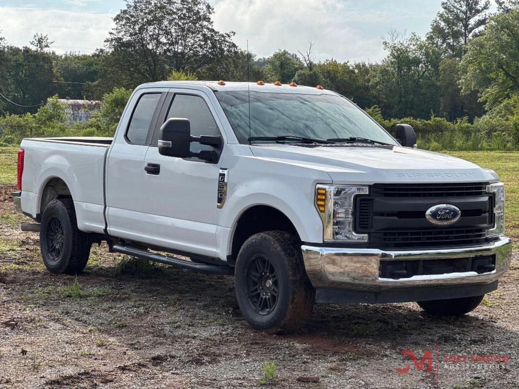 Image of Ford F-250 Primary image