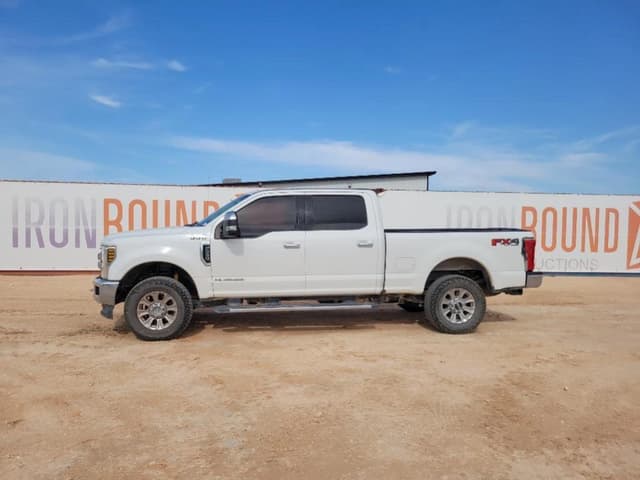 Image of Ford F-250 equipment image 1
