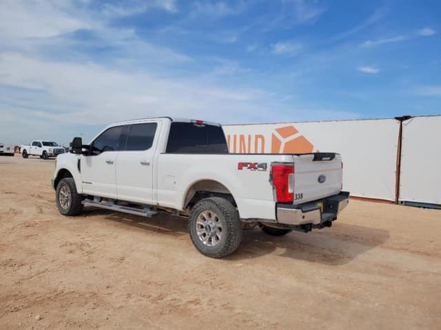 Image of Ford F-250 equipment image 2