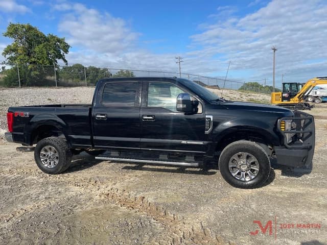 Image of Ford F-250 equipment image 1
