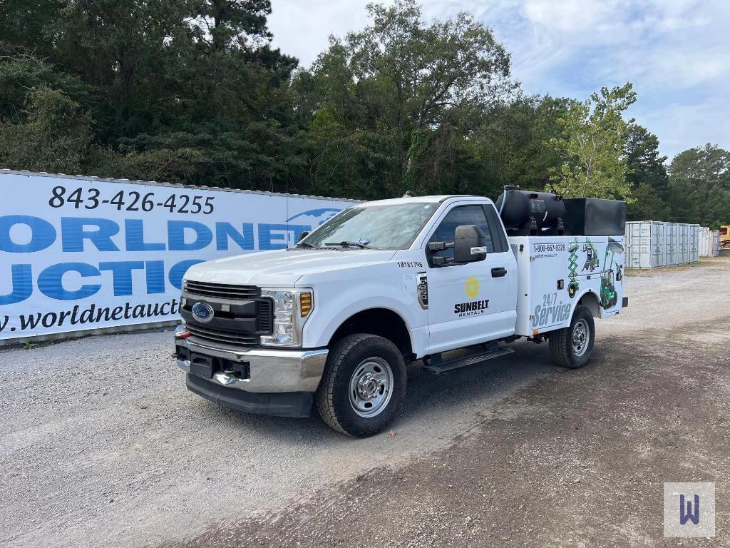 Image of Ford F-250 Primary image