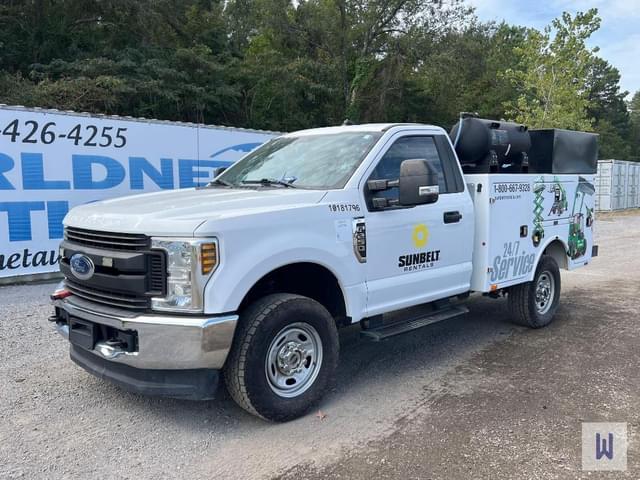 Image of Ford F-250 equipment image 1