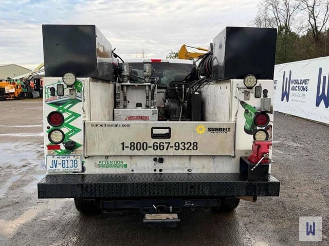 Image of Ford F-250 equipment image 4