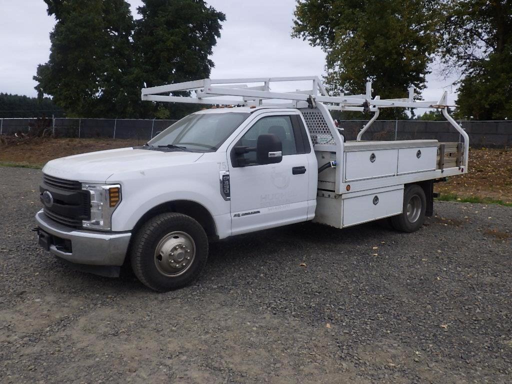 Image of Ford F-350 Primary image