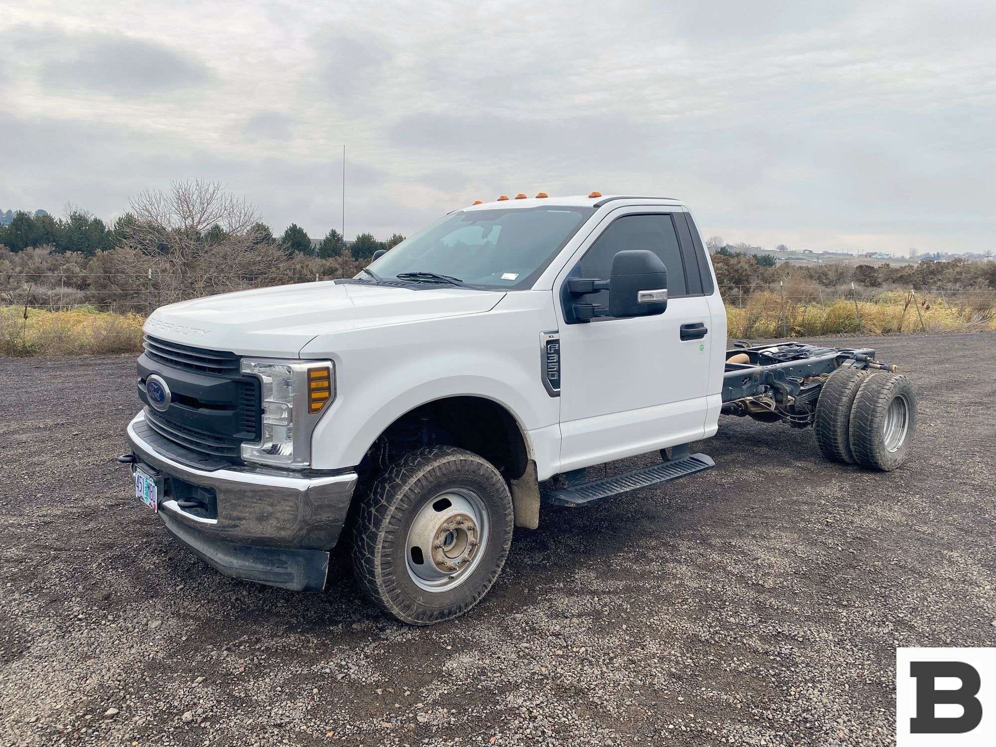 2019 Ford F-350 Equipment Image0