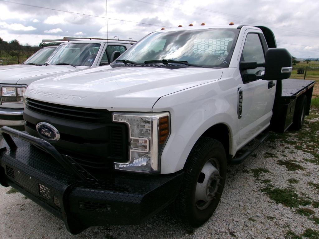 Image of Ford F-350 Image 0