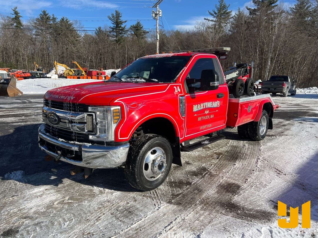 Image of Ford F-350 Primary image