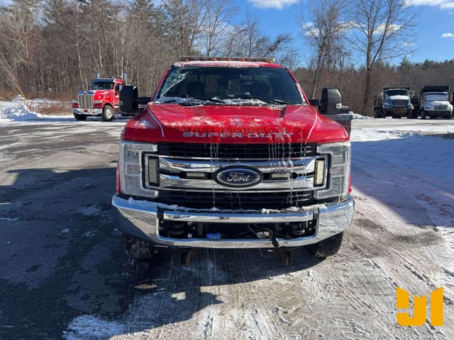 Image of Ford F-350 equipment image 1