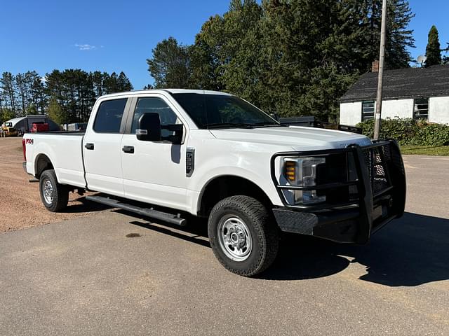 Image of Ford F-350 equipment image 1