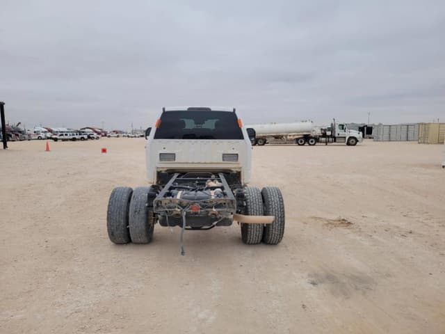 Image of Ford F-350 equipment image 3