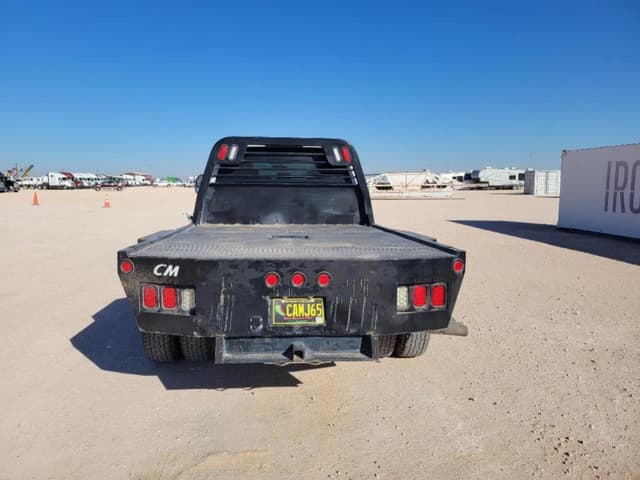 Image of Ford F-350 equipment image 3