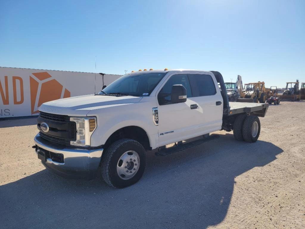 2019 Ford F-350 Equipment Image0