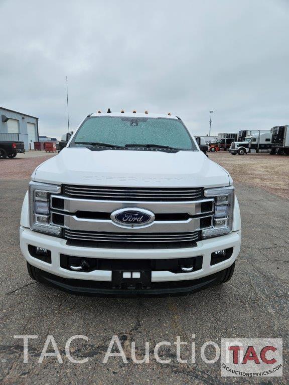 Image of Ford F-450 equipment image 1
