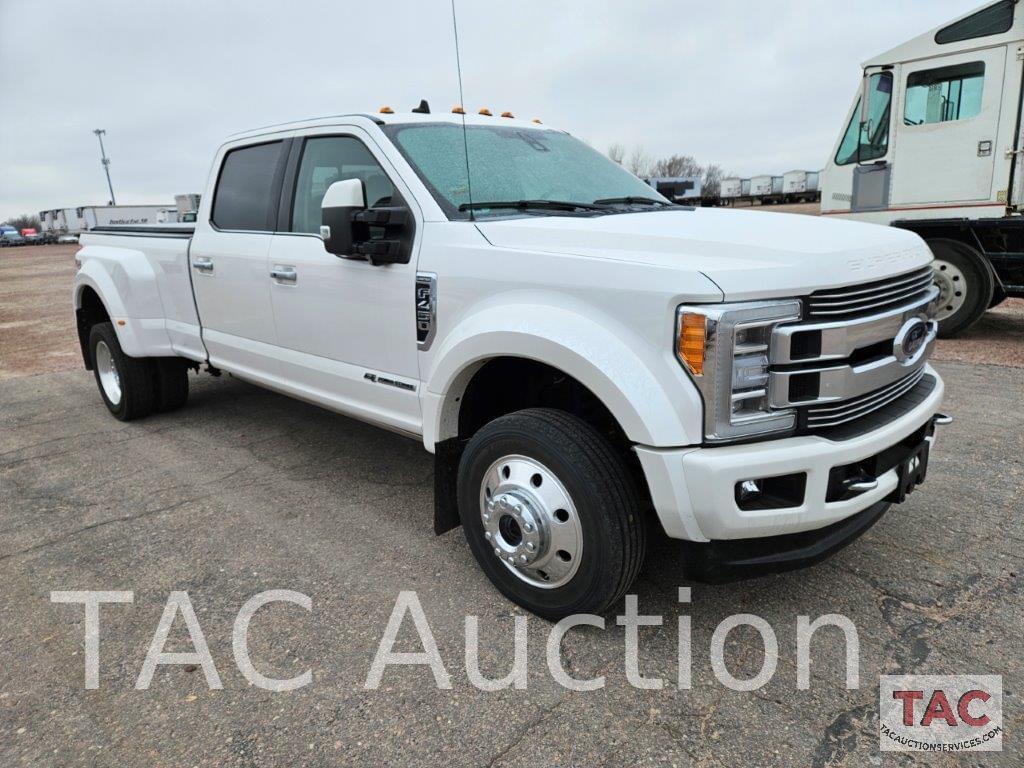 Image of Ford F-450 Primary image